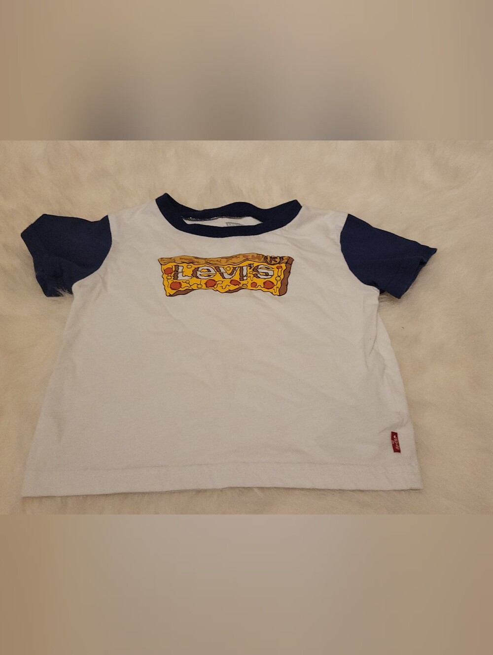 Levi's White Tee with Navy Sleeves & Collar With Pizza Logo
